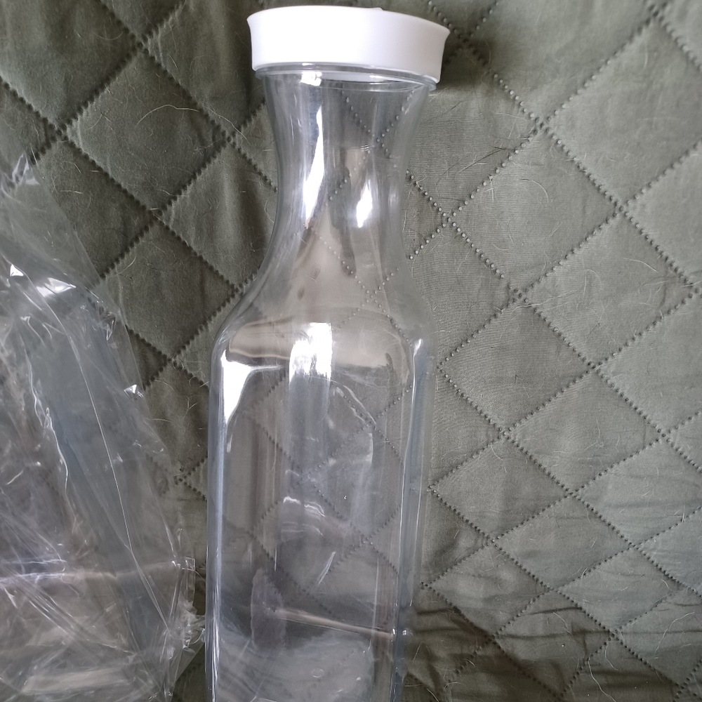 2 50 Oz Decanters